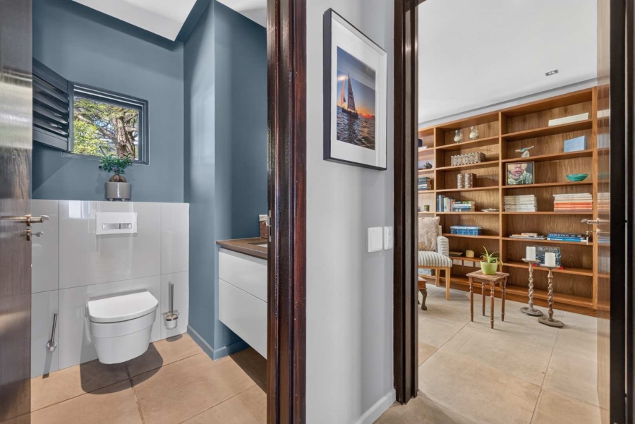5 Bedroom Property for Sale in Camps Bay Western Cape